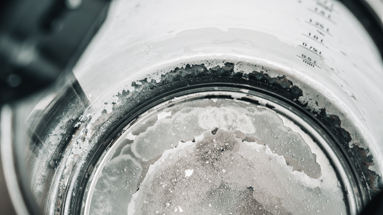 Understanding-Hard-Water-and-Its-Impact-on-Industrial-Equipment Understanding-Hard-Water-and-Its-Impact-on-Industrial-Equipment